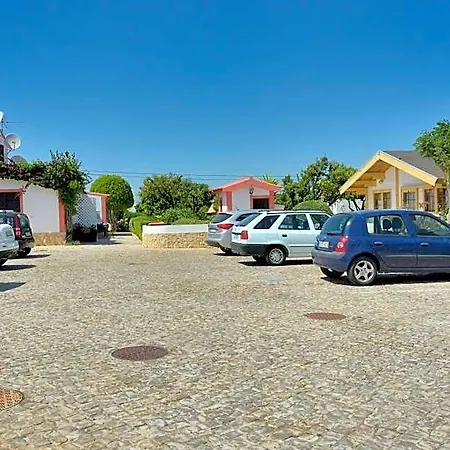 De 1 Quarto,ch13, Bbq, Jardim, Patio 3*